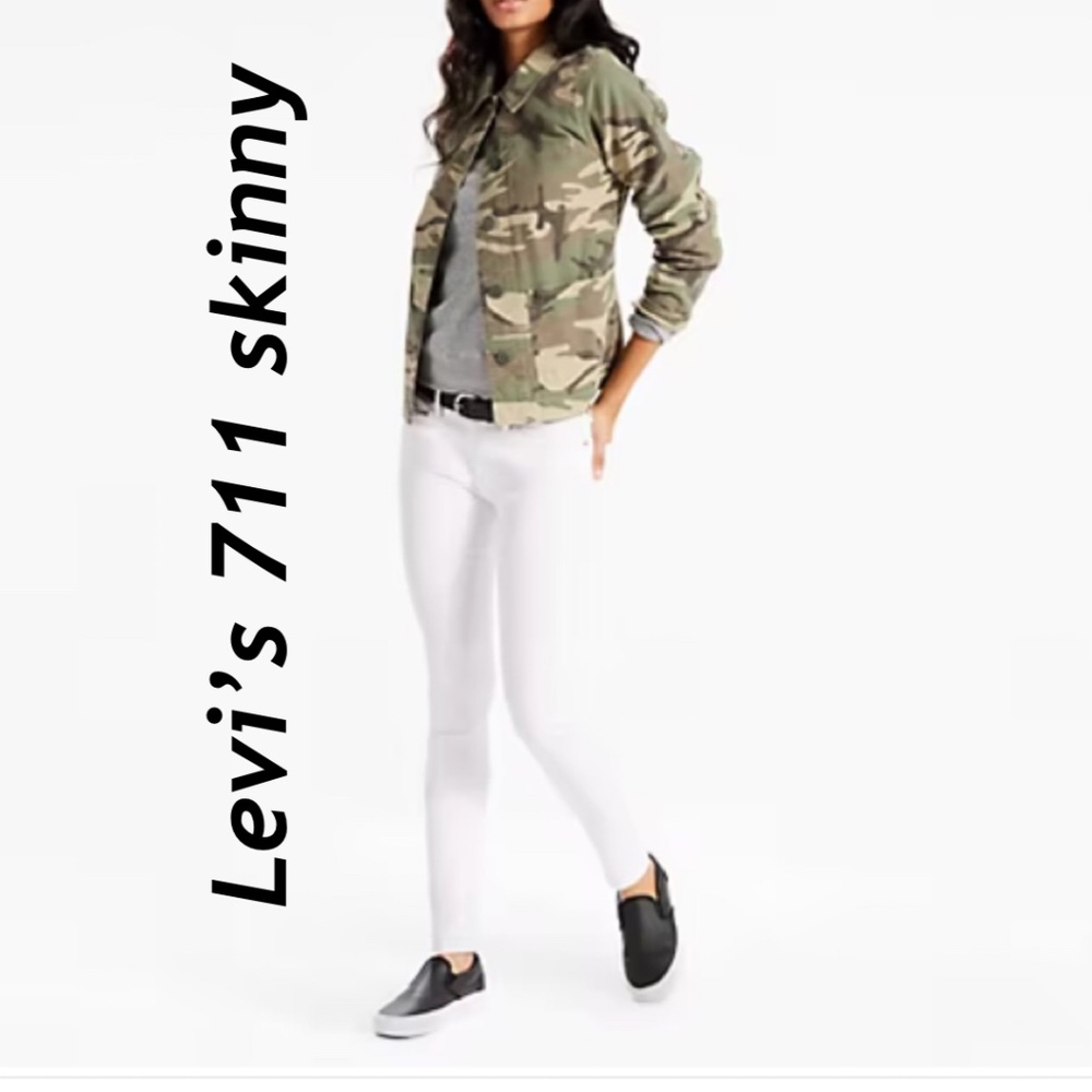 Levi’s white 711 skinny jeans